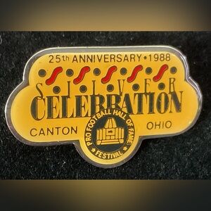 NFL 1988 Pro Football Hall of Fame Silver Celebration Pin - Golden Yellow
